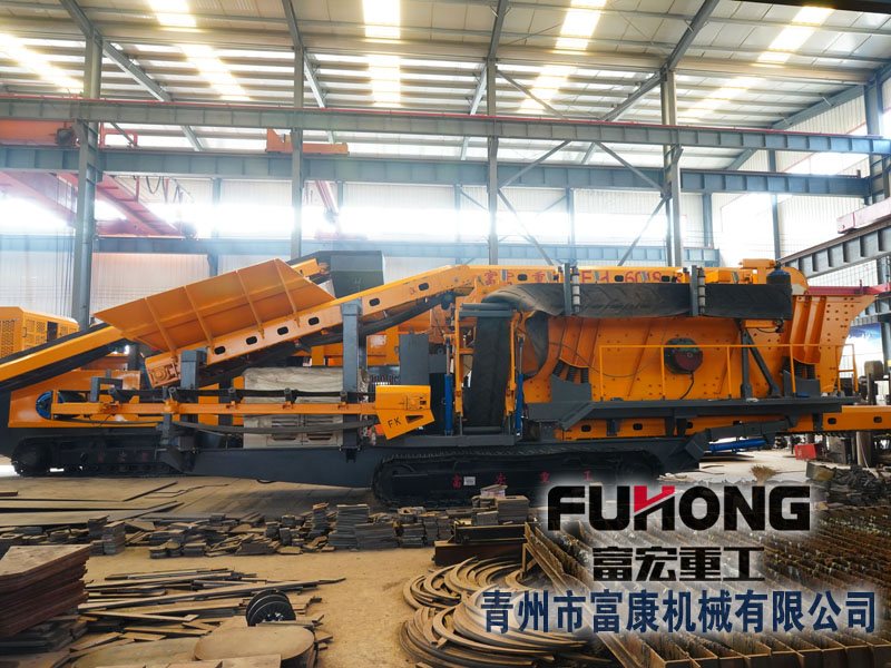 移動篩分機(jī)廠家現(xiàn)場